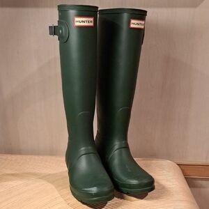 Hunter Dark Green Knee-High Boots US 9